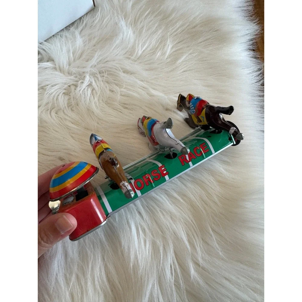 Vintage Schylling Reproduction Tin Wind Up Mechanical Horse‎ Race
